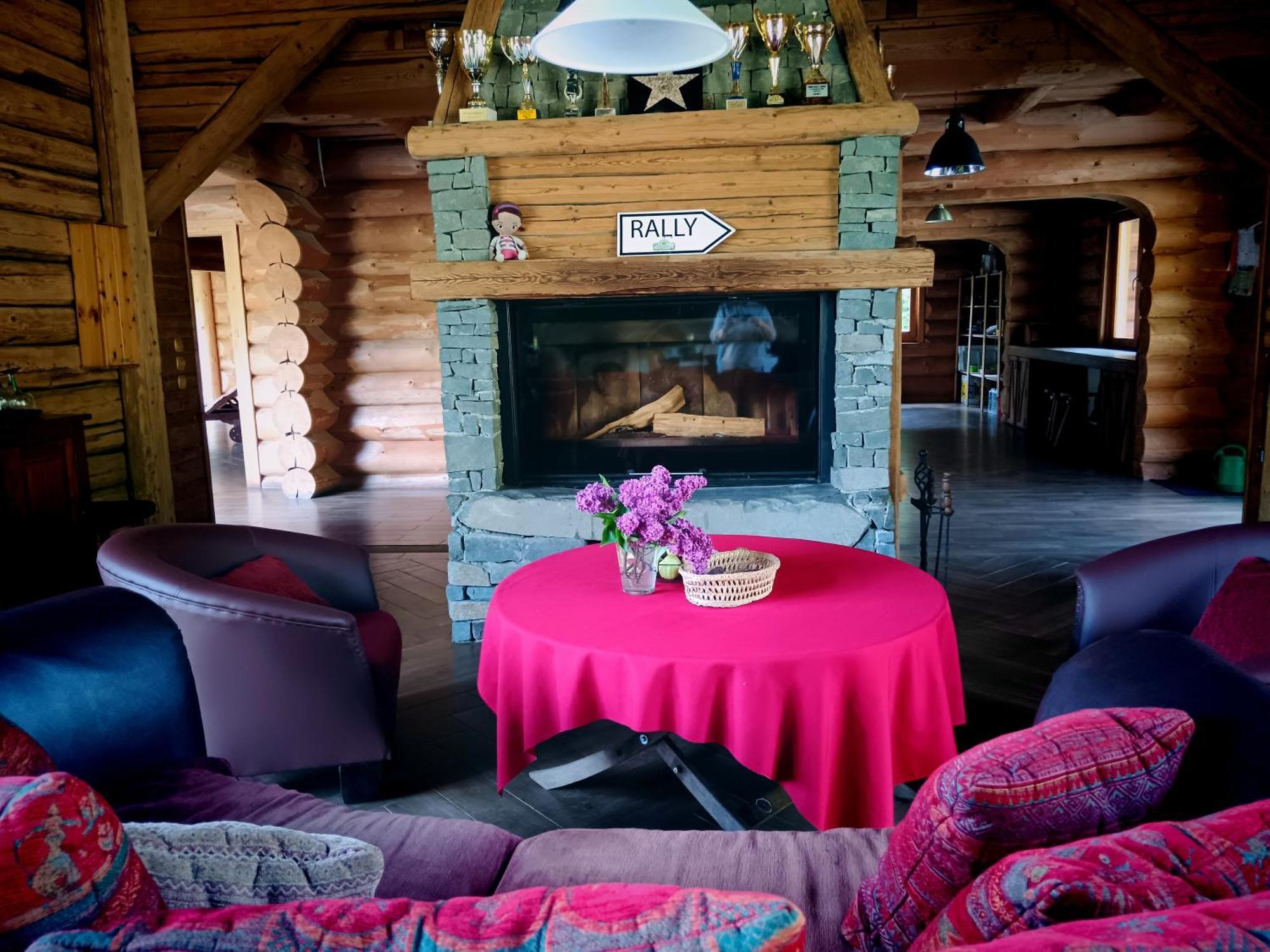 Crossline Lodge Gheorgheni  Extérieur photo